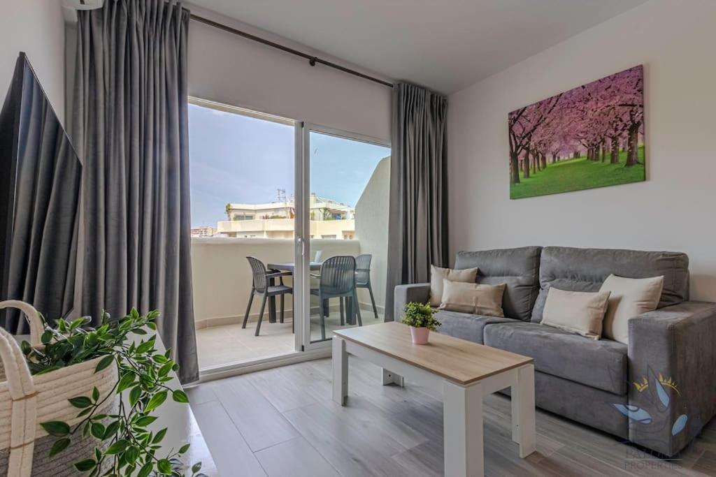 Precioso De 1 En Benalbeach Apartment *